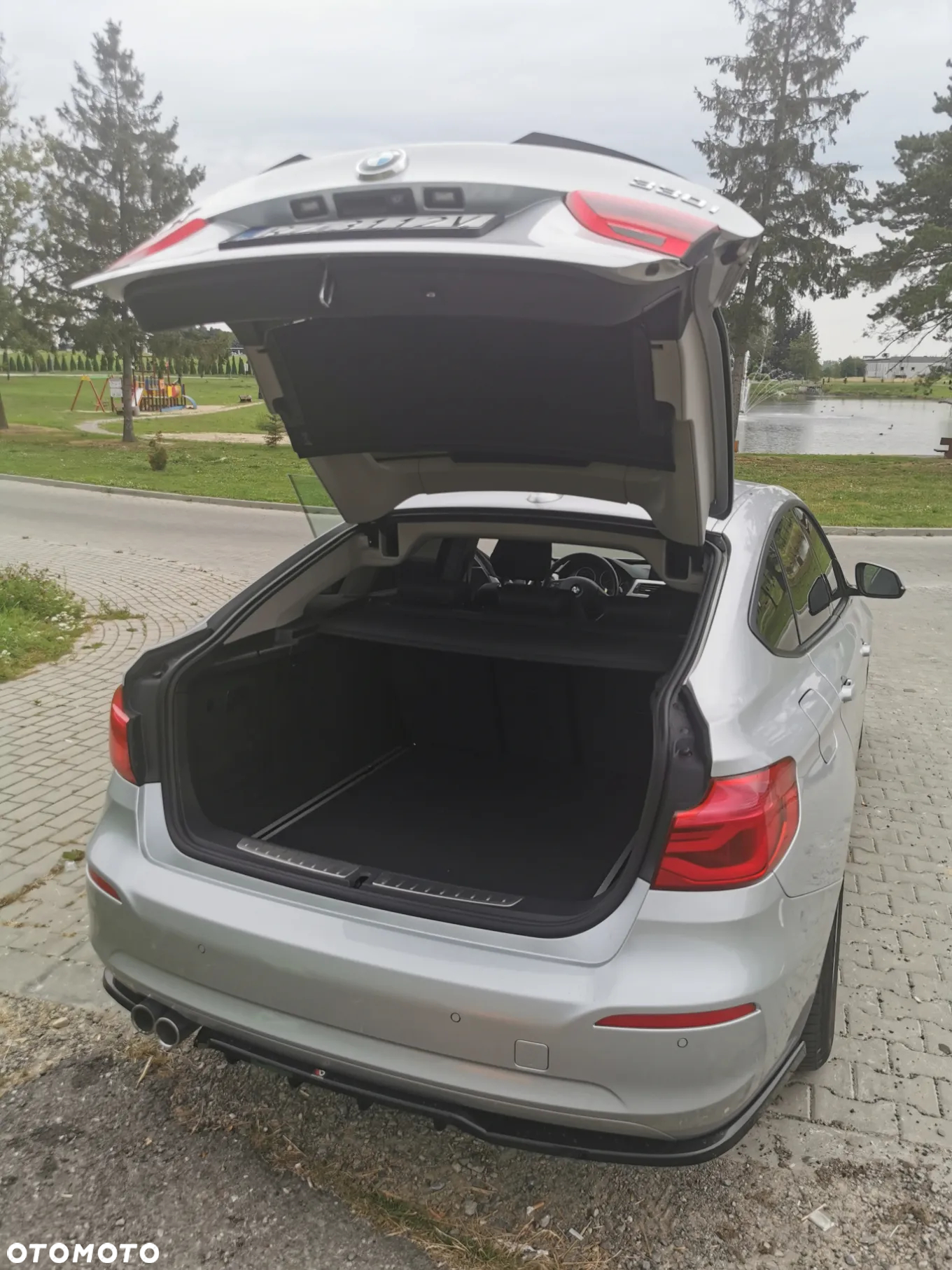 BMW Seria 3 330i xDrive - 18