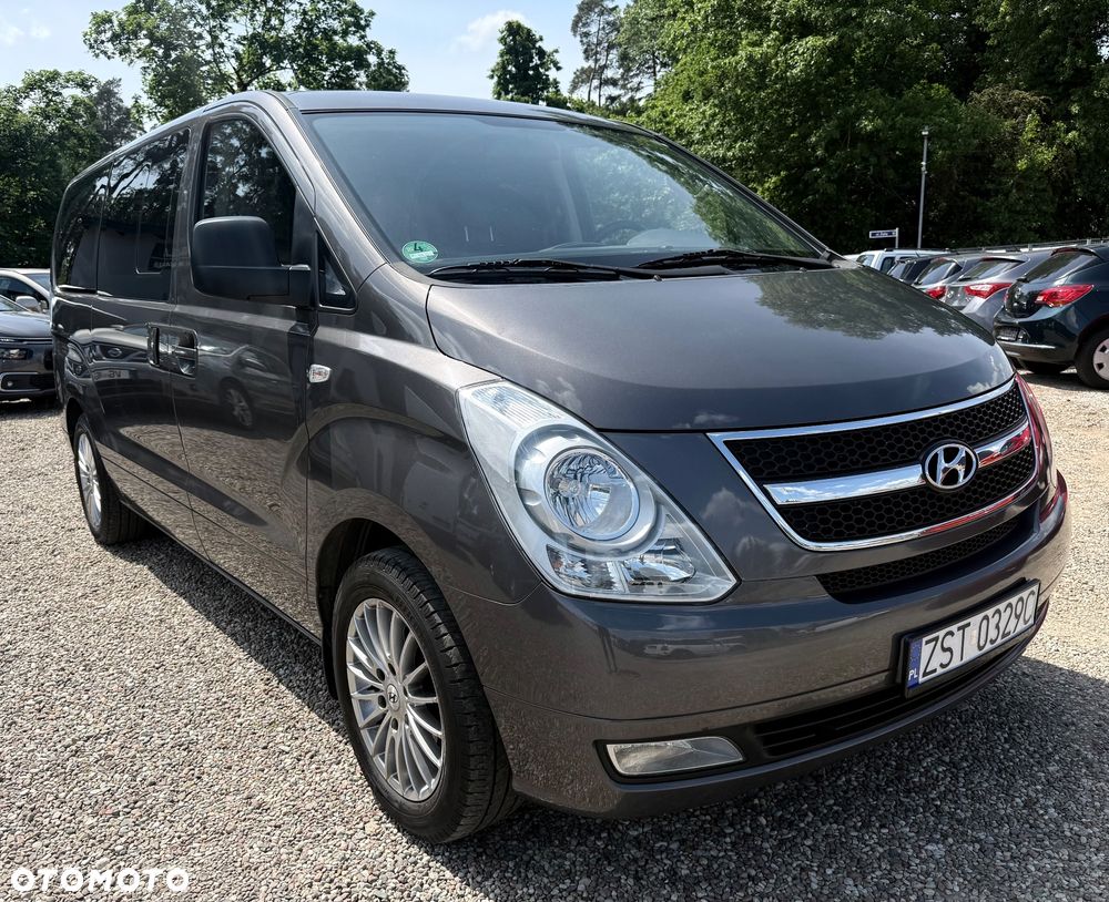 Hyundai H-1 Starex - 3