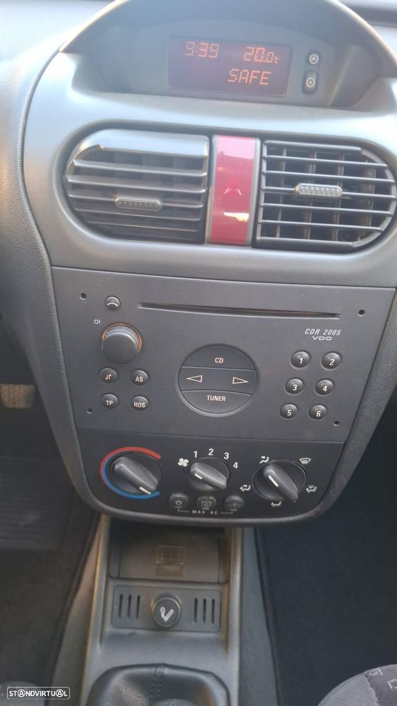 Opel Corsa 1.2 16V City - 16