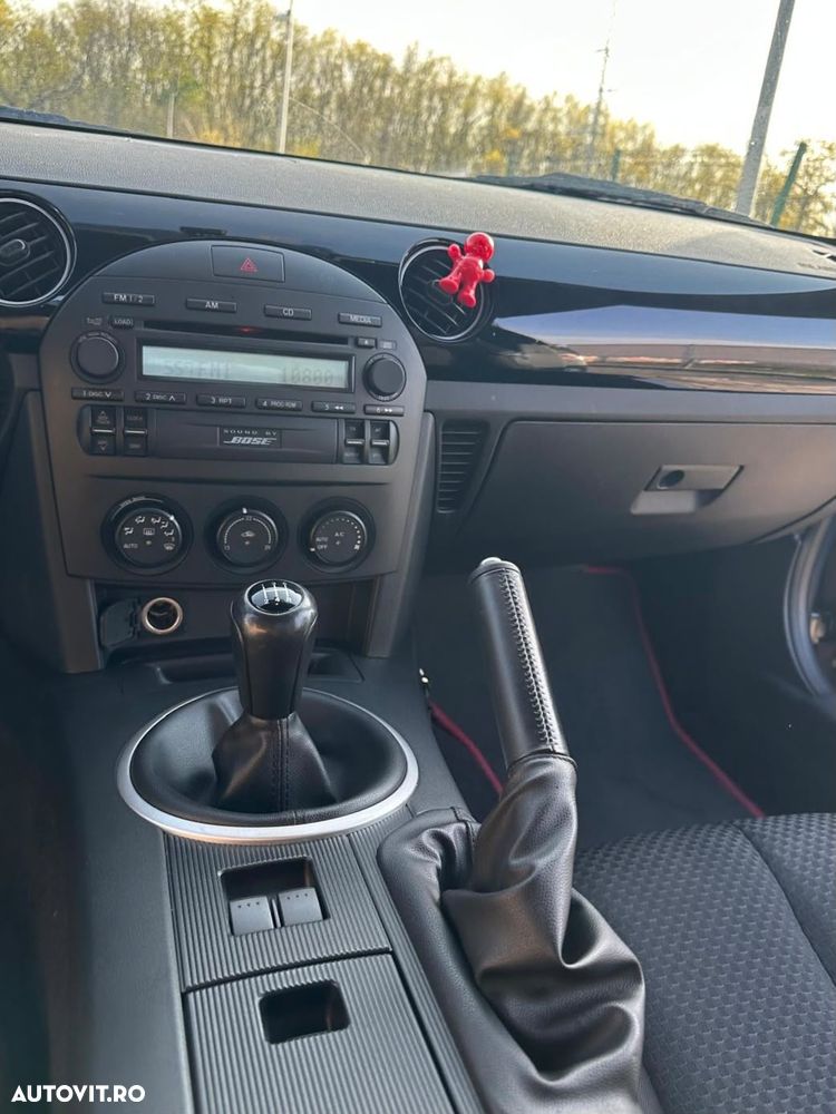 Mazda MX-5 2.0i RC REVOLUTION - 12