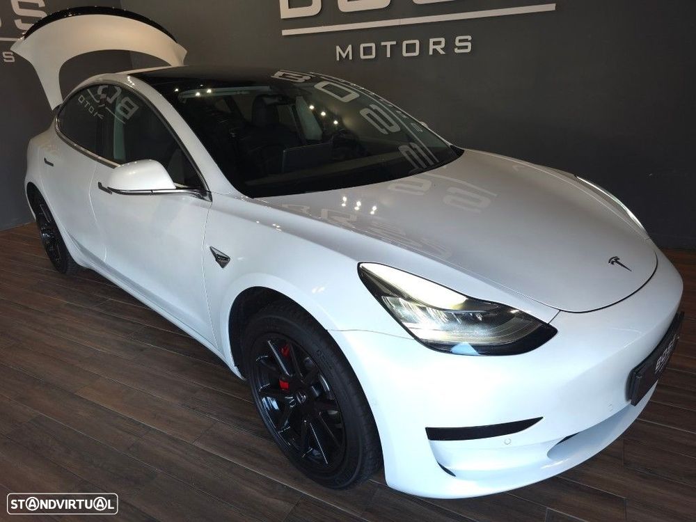 Tesla Model 3 - 17