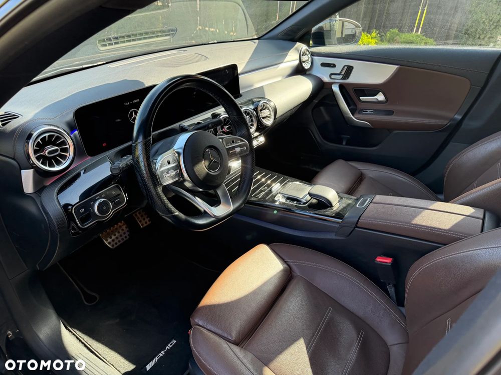 Mercedes-Benz CLA 200 d AMG Line 8G-DCT - 10
