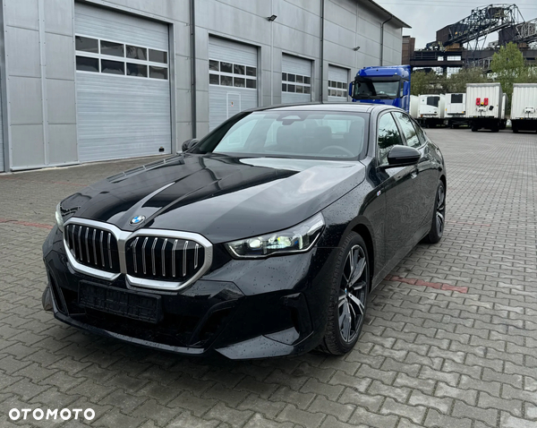 BMW Seria 5 520d xDrive mHEV M Sport