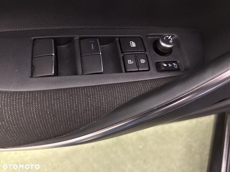 Toyota Corolla 1.8 Hybrid Comfort - 12