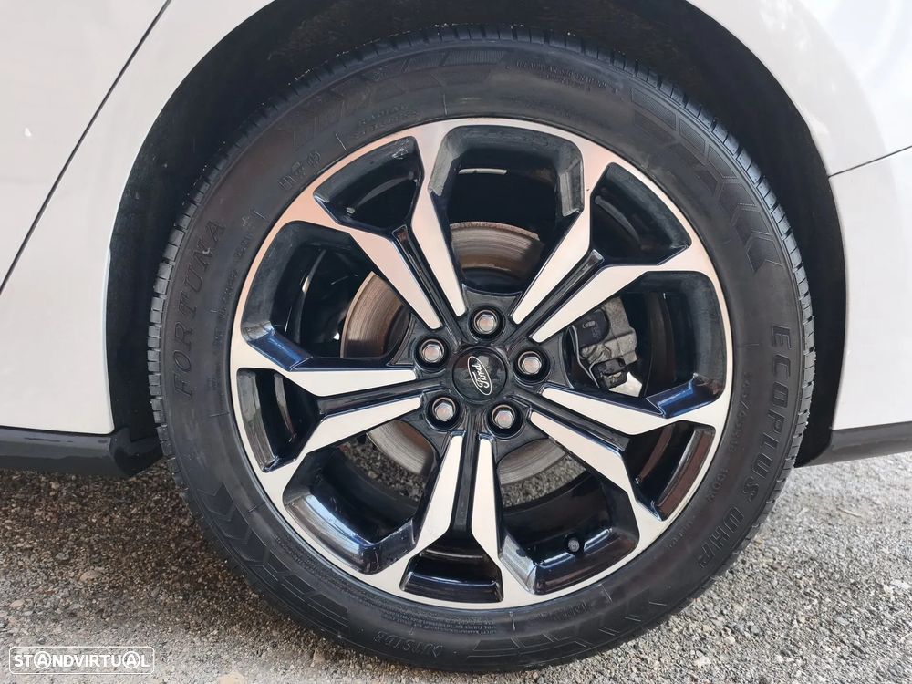 Ford Focus SW 1.5 EcoBlue S&S TITANIUM DESIGN - 29