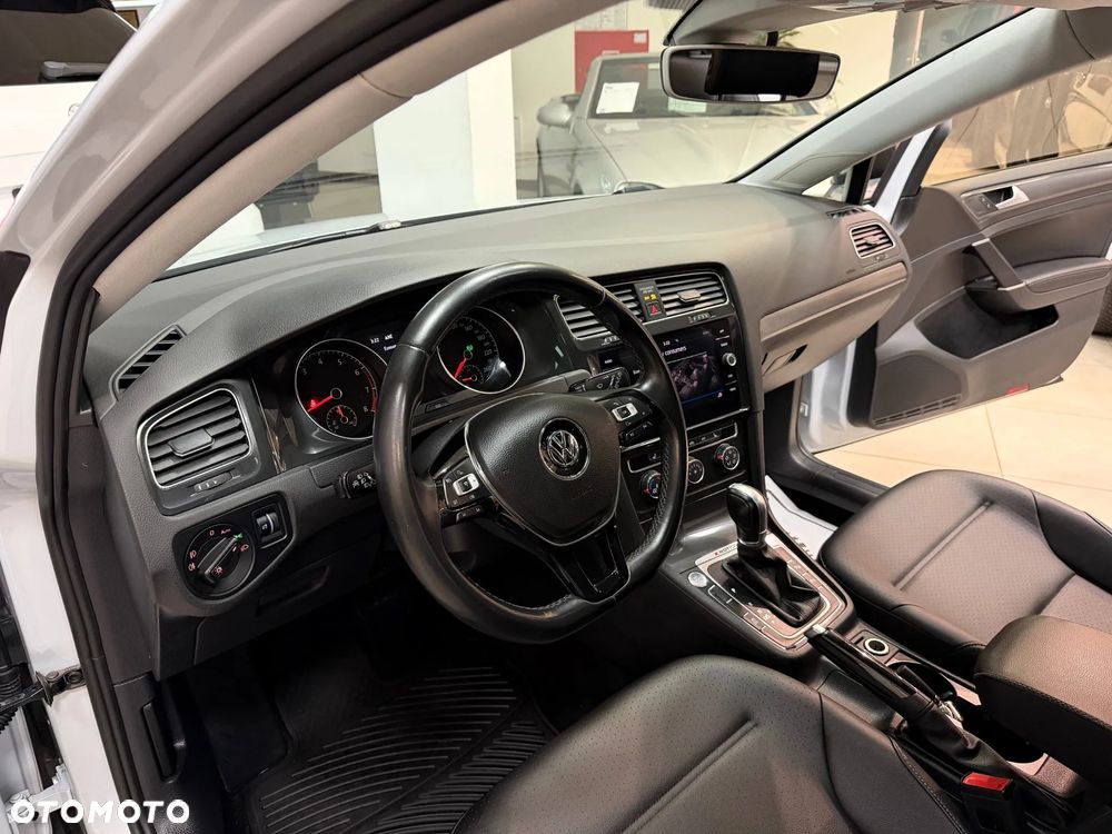 Volkswagen Golf 2.0 TSI OPF DSG R-Line - 25