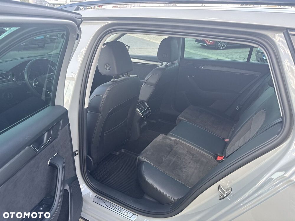Skoda Superb 2.0 TSI 4x4 Scout DSG - 14