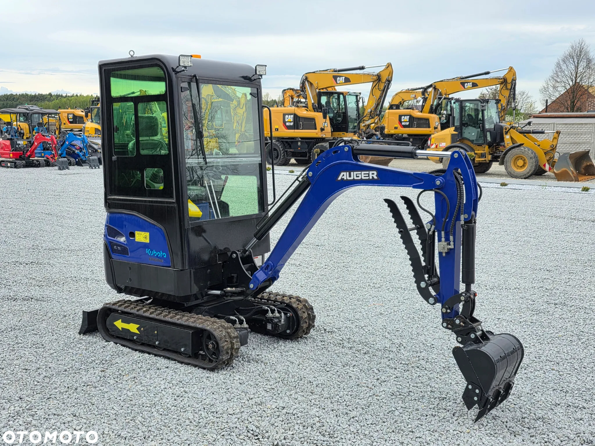 Kubota NOWA MINIKOPARKA AUGER HT 18, SILNIK KUBOTA, 3 ŁYŻKI - 13