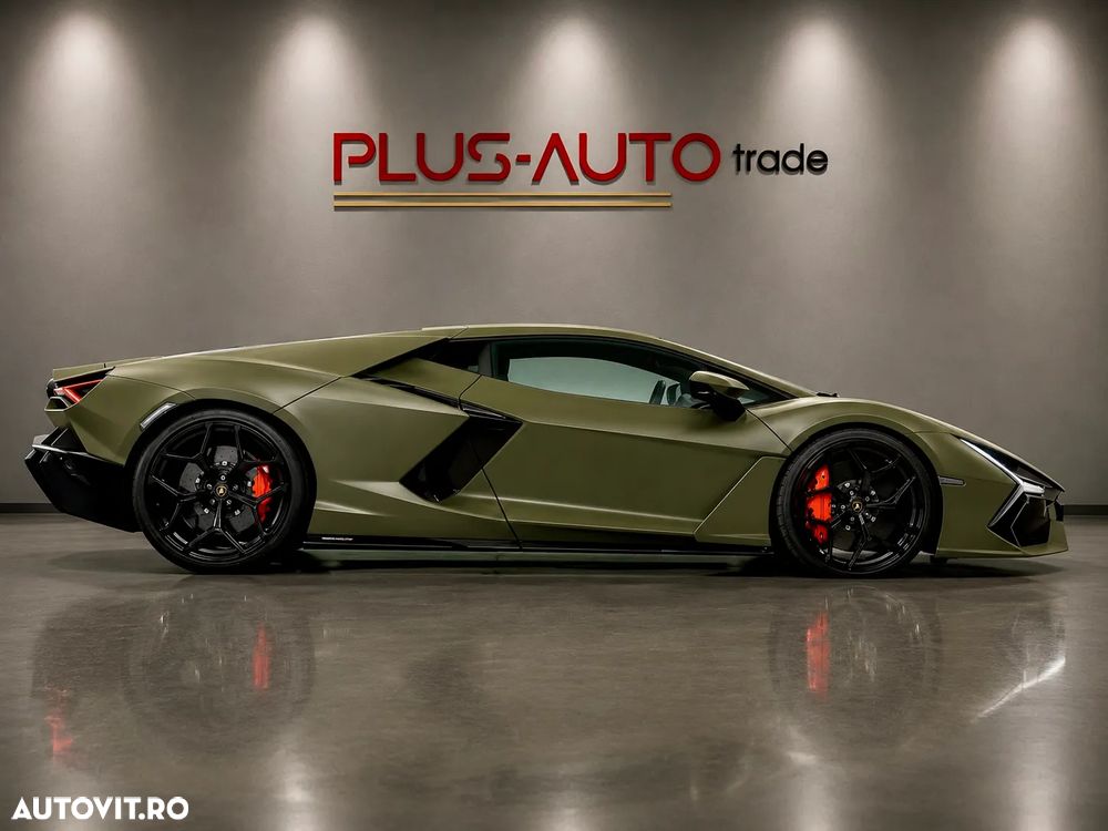 Lamborghini Revuelto - 4