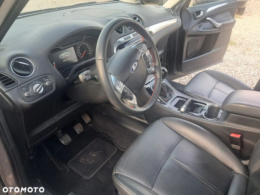 Ford S-Max - 10