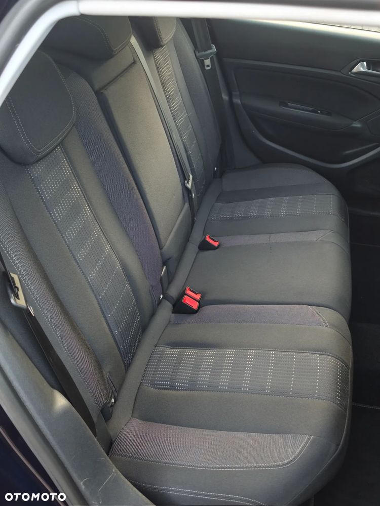 Peugeot 308 SW BlueHDi 150 Stop & Start Business-Line - 24