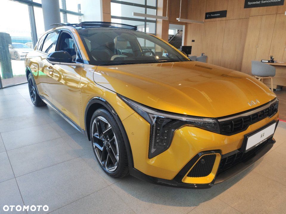 Kia K4 - 1