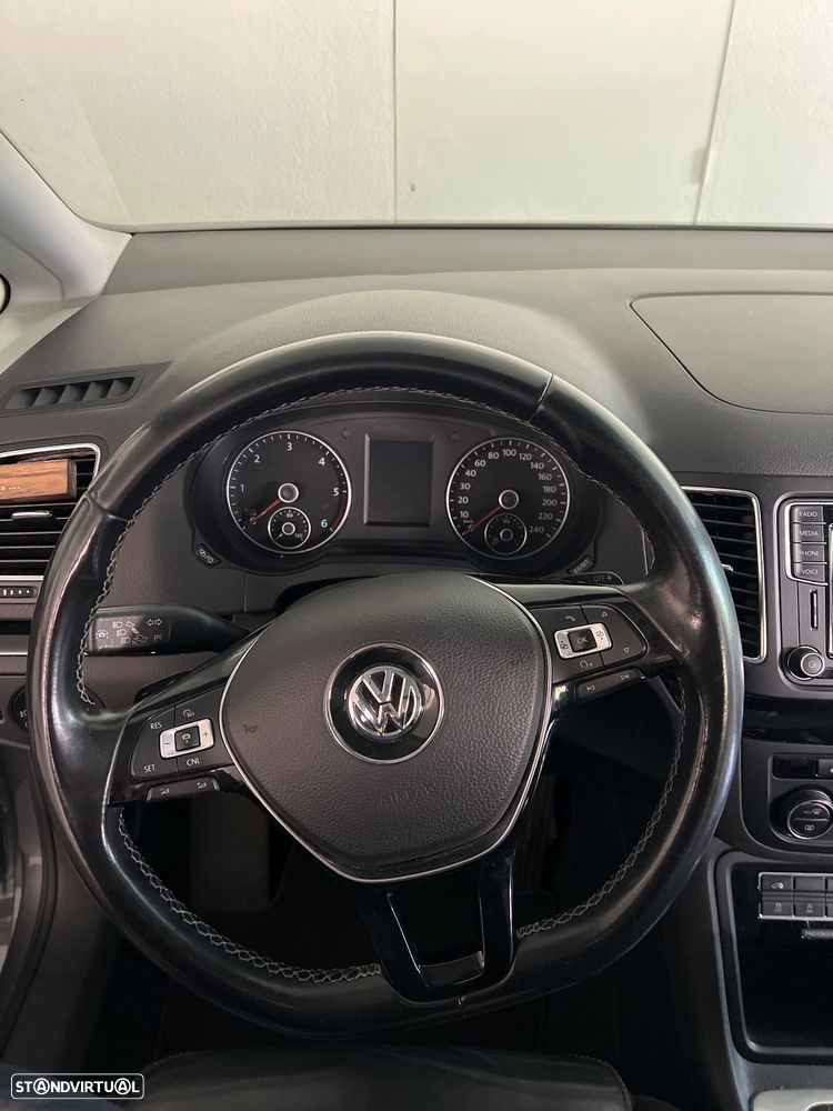 VW Sharan - 7