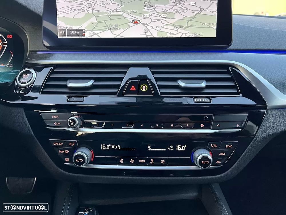 BMW 520 d Pack Desportivo M Auto - 19