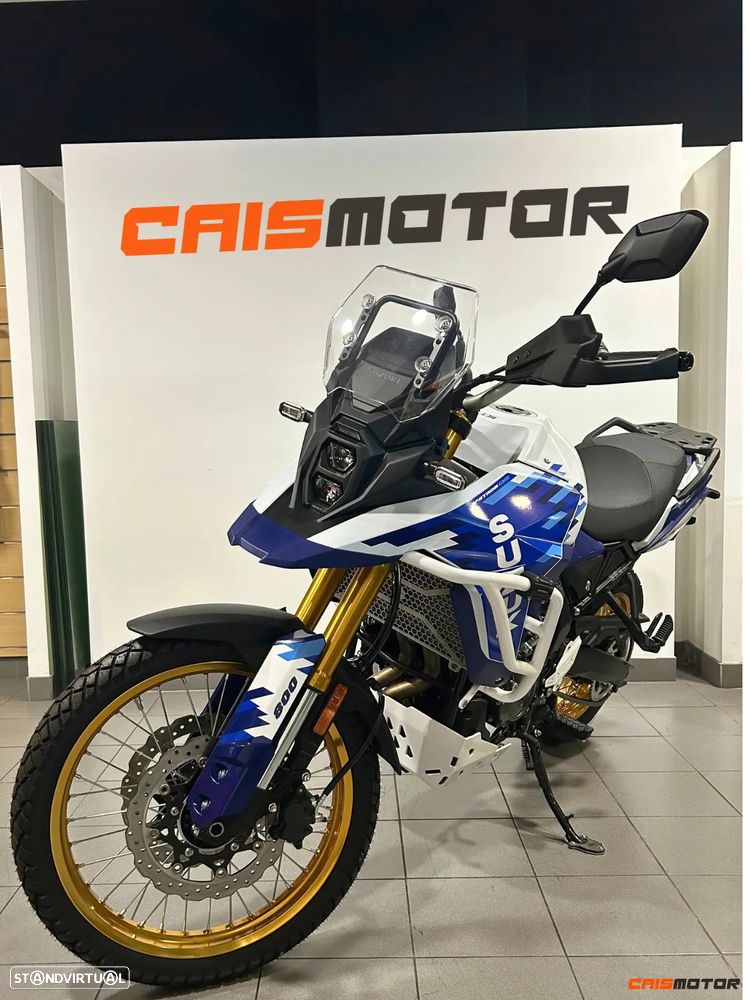 Suzuki DL Vstrom800Heritage - 2