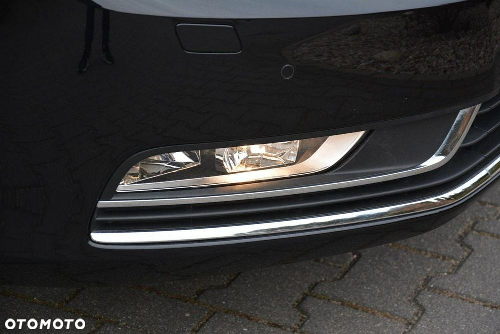 Volkswagen Passat - 36