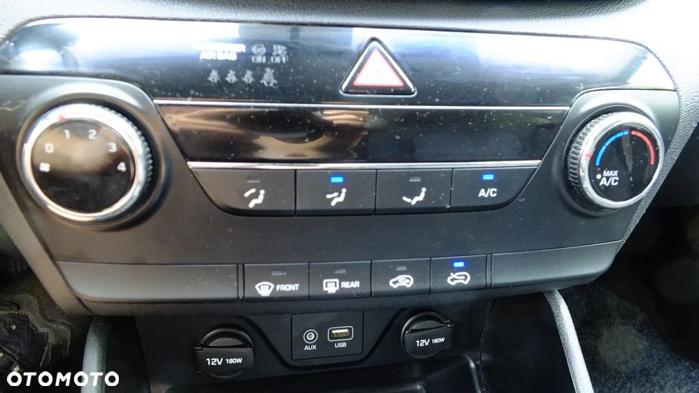 Hyundai Tucson 1.7 CRDI BlueDrive Style 2WD - 26