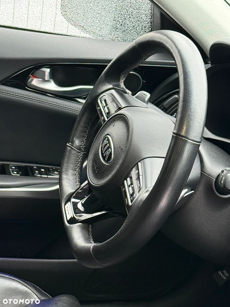 Kia Stinger 2.0 T-GDI XL - 12