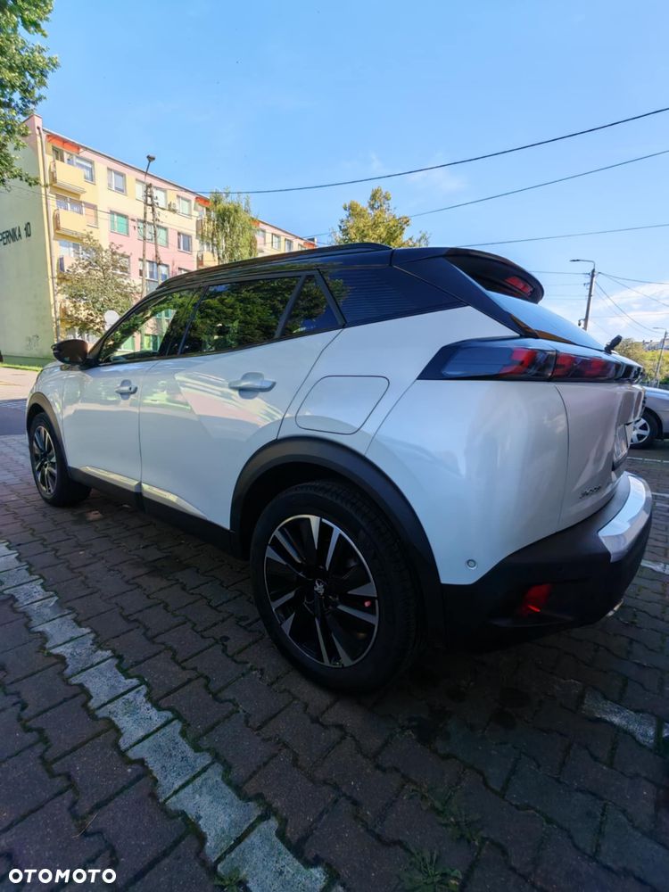 Peugeot 2008 - 4