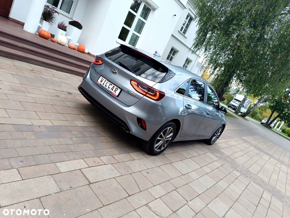 Kia Ceed 1.6 CRDi 136 ISG Spirit - 17