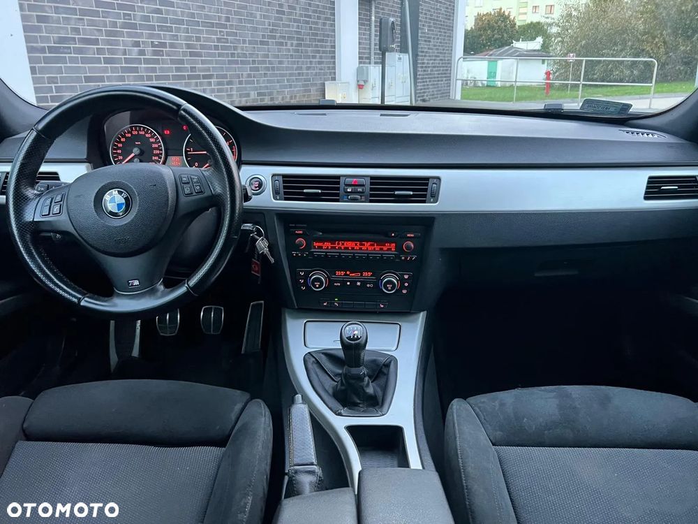 BMW Seria 3 320d - 21