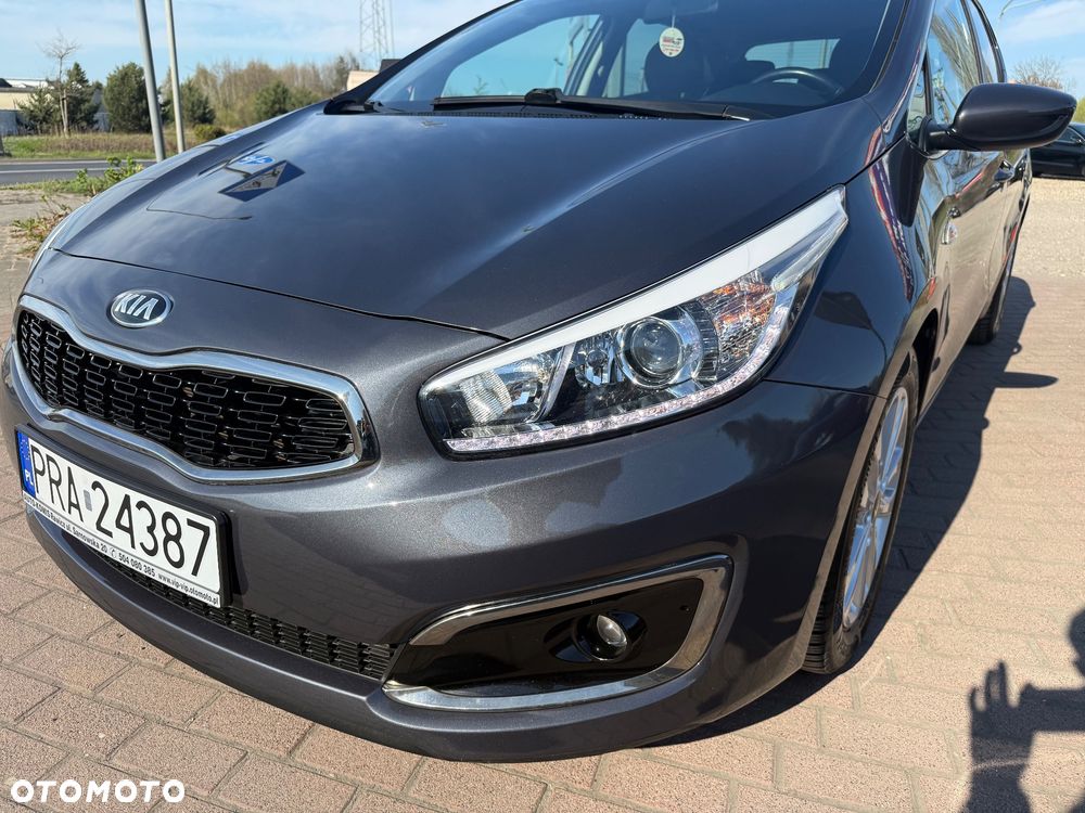 Kia Ceed 1.4 CVVT Dream-Team Edition - 30