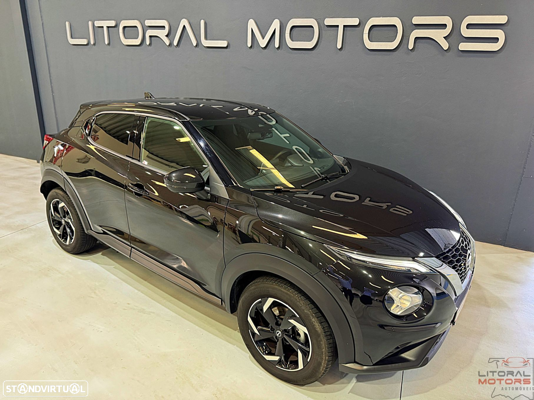 Nissan Juke 1.0 DIG-T N-Design Black - 2