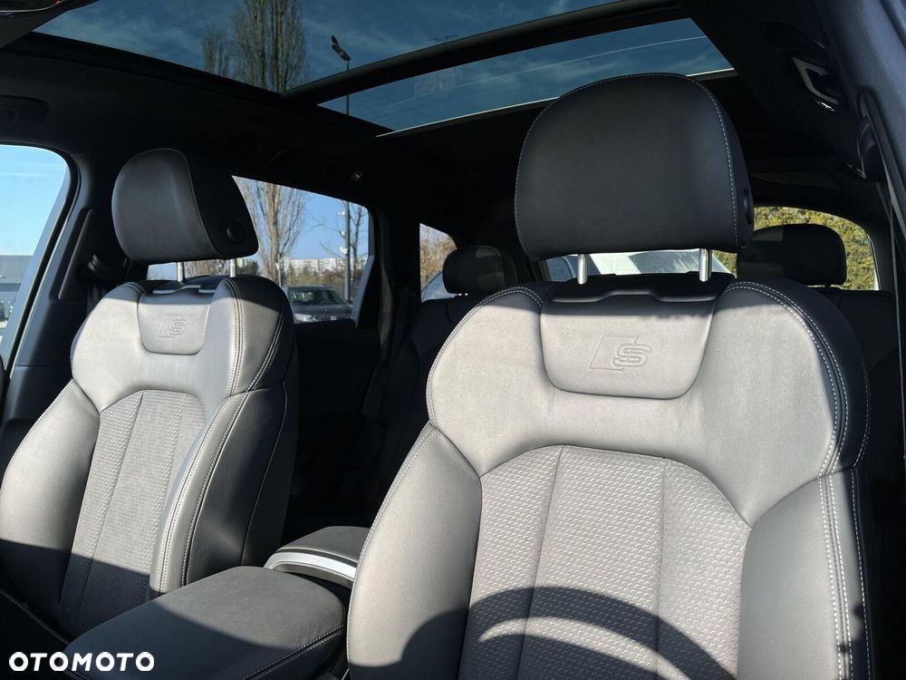 Audi Q7 - 12