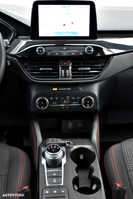 Ford Kuga 2.5 Duratec FHEV ST-LINE - 19