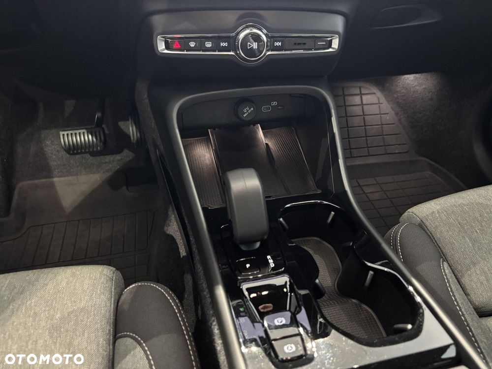 Volvo XC 40 - 14