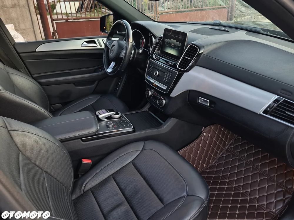 Mercedes-Benz GLS 400 4-Matic - 17