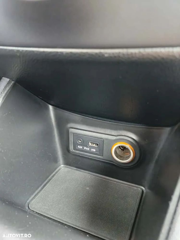 Kia Venga - 12
