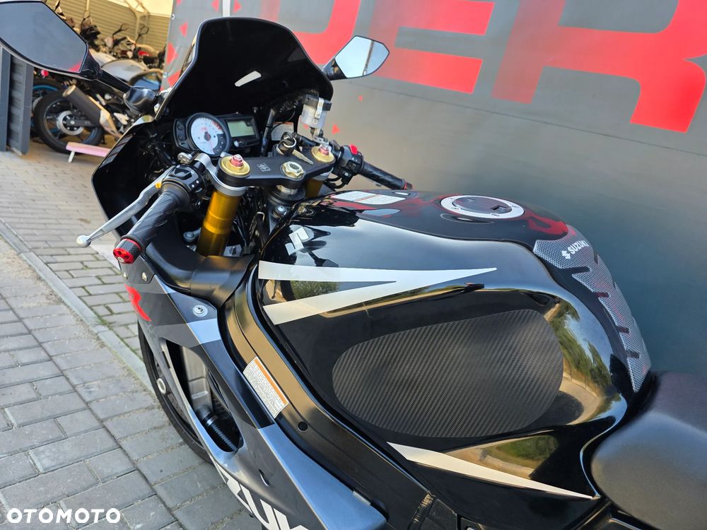 Suzuki GSX-R - 10