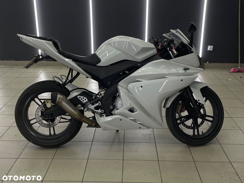 Yamaha YZF - 7