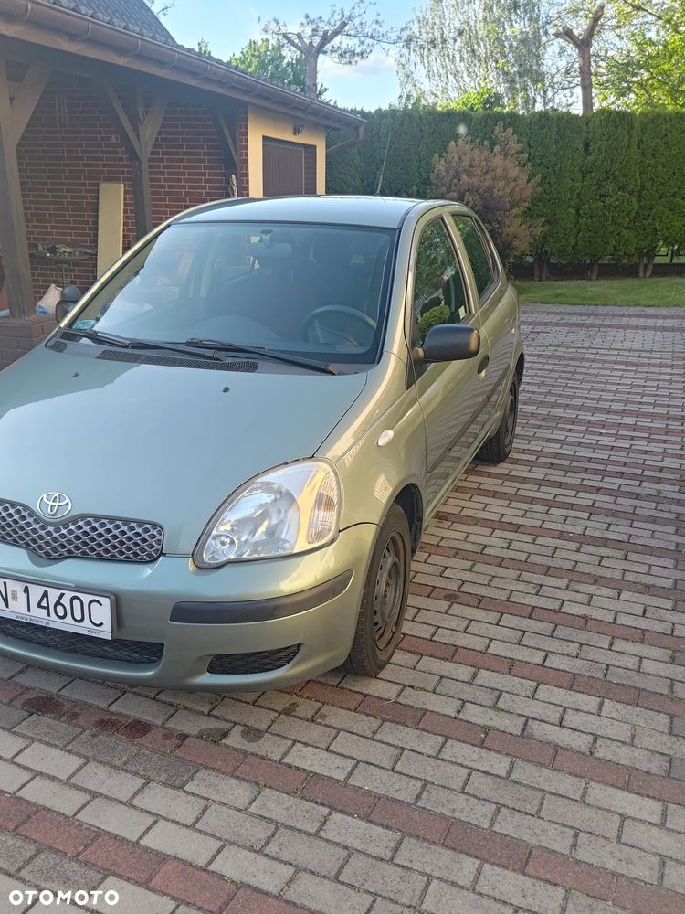 Toyota Yaris 1.0 Base - 13