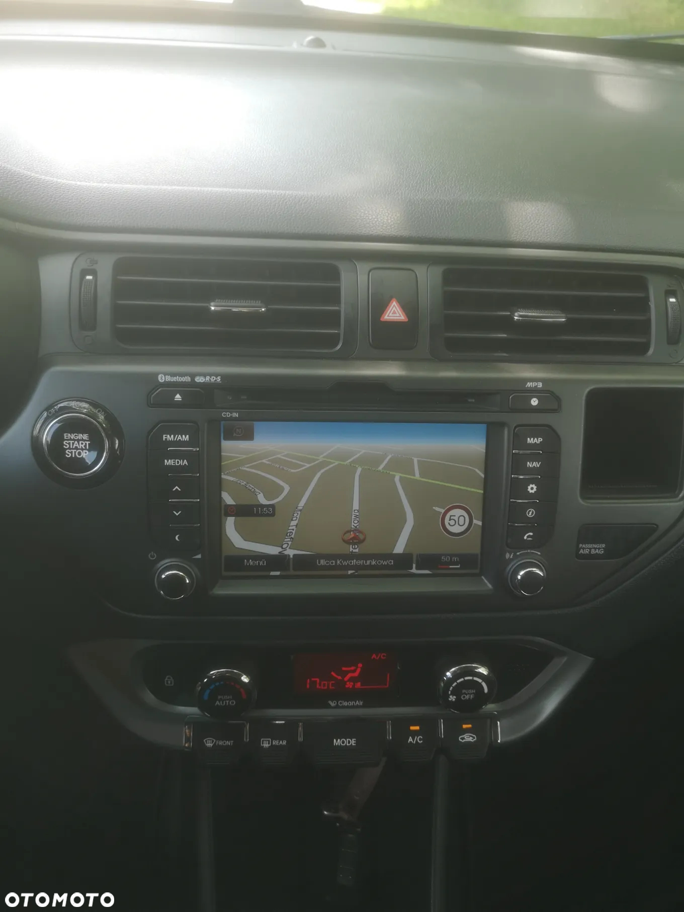 Kia Rio - 11