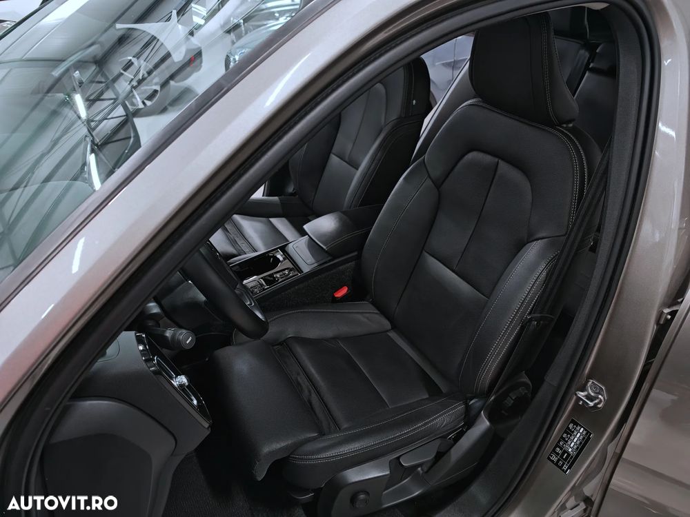 Volvo XC 40 T2 AT8 Momentum - 8