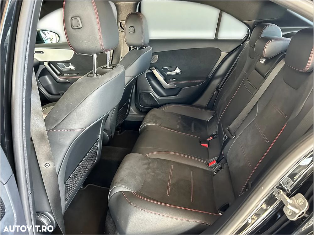Mercedes-Benz A 200 7G-DCT AMG Line - 17