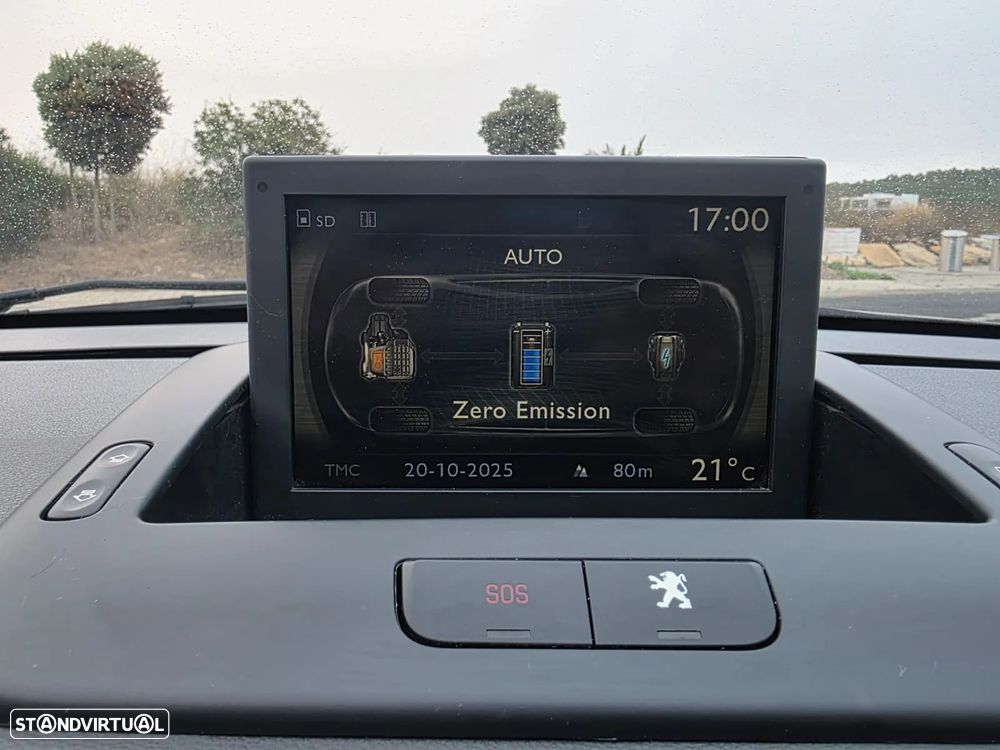 Peugeot 3008 2.0 HDi Hybrid4 99g - 12