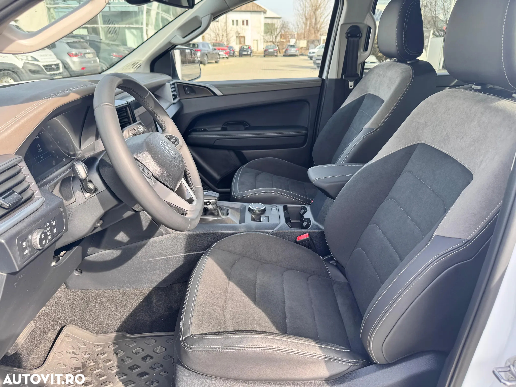 Volkswagen Amarok 3.0 TDI 241 CP 4M 10AT Style - 22