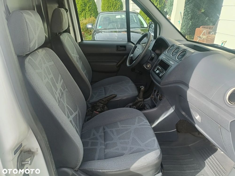 Ford Transit Connect - 14