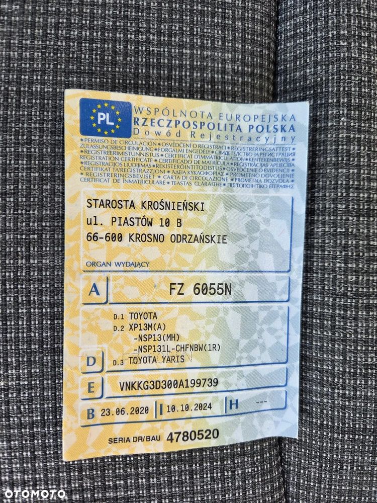 Toyota Yaris 1.5 Premium - 12