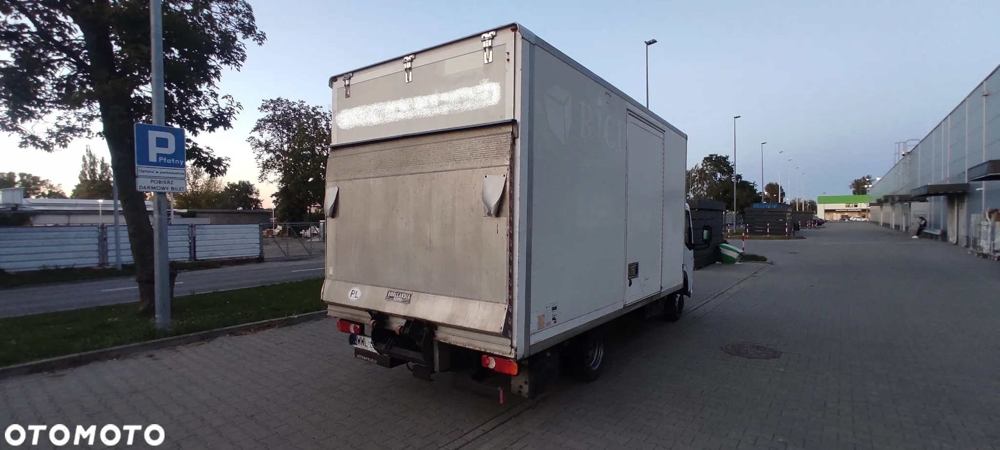 Renault Maxity - 4