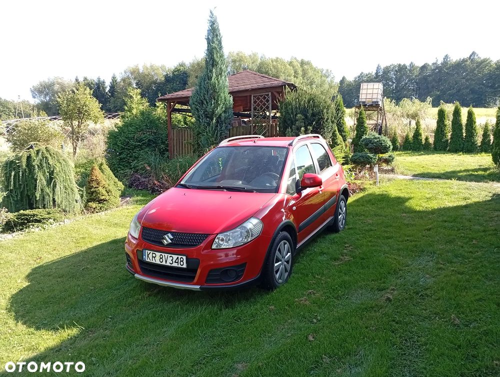 Tata Xenon - 1