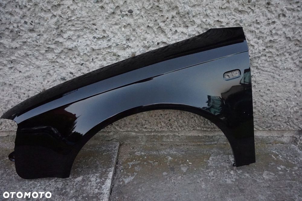 BŁOTNIK PRZEDNI LEWY AUDI A4 B7 LY9B 04/07r - 3