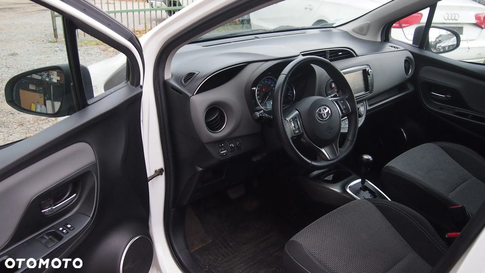Toyota Yaris - 6