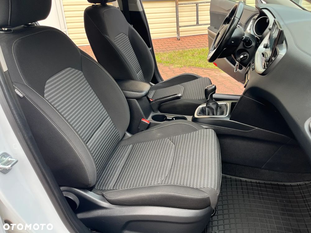 Kia Ceed 1.5 T-GDI M - 25