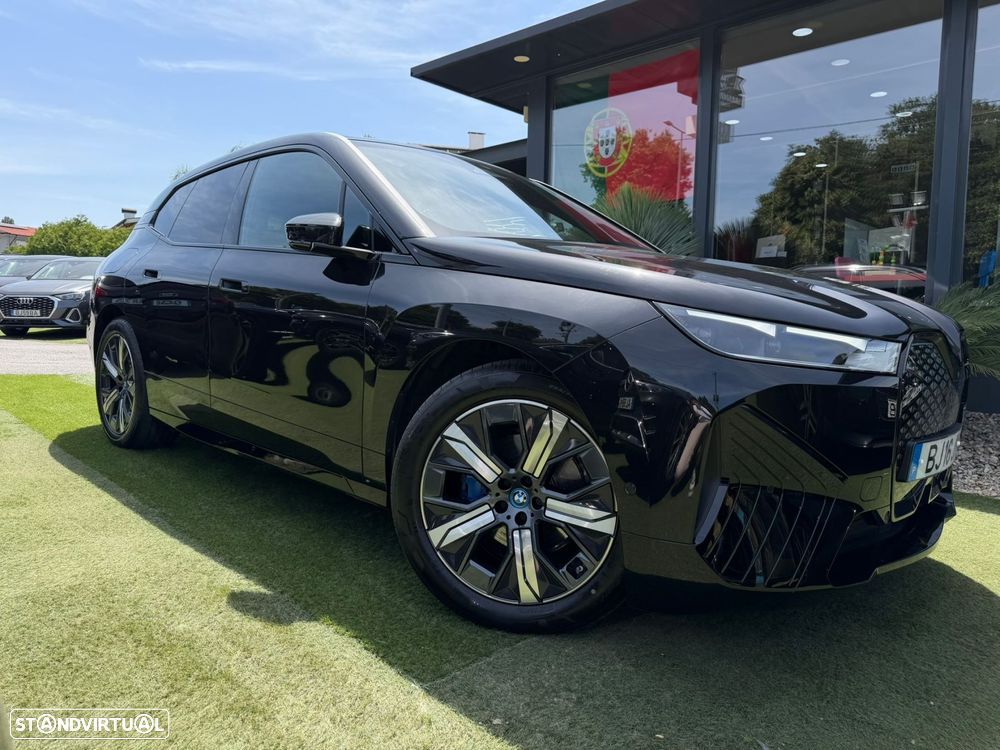 BMW iX xDrive 40 Pack Desportivo - 10