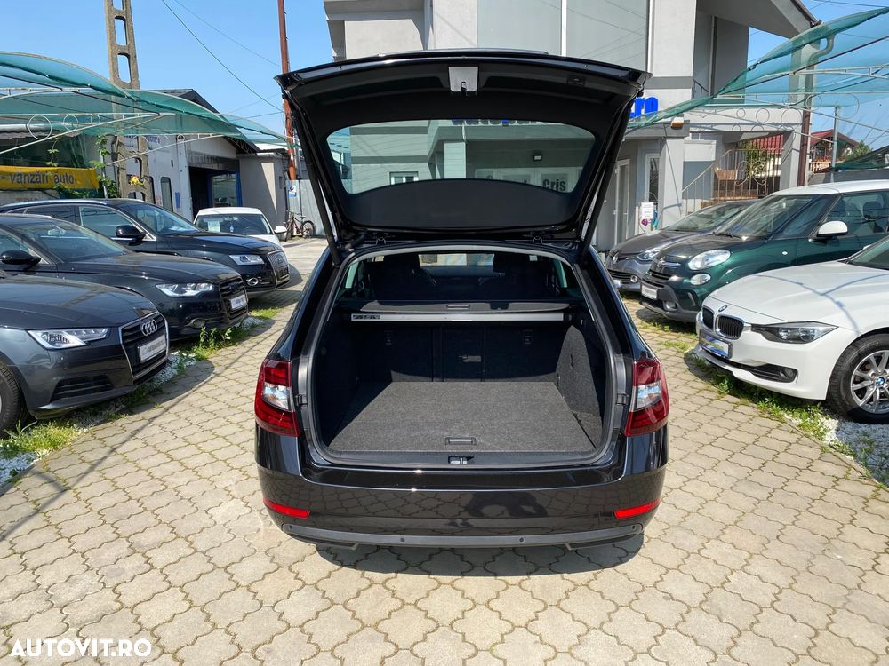 Skoda Octavia Combi Diesel 1.6 TDI Active - 16