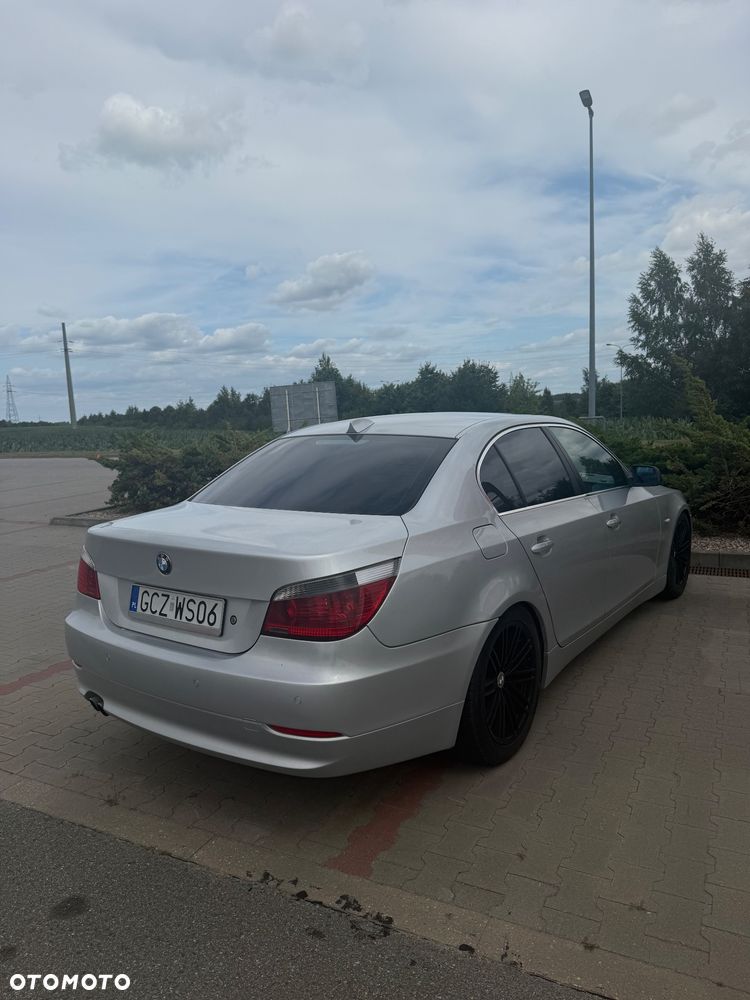 BMW Seria 5 530i - 11